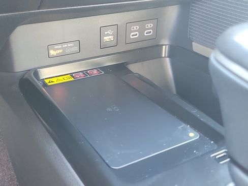 Used 2026 Toyota Camry SE FWD image 30