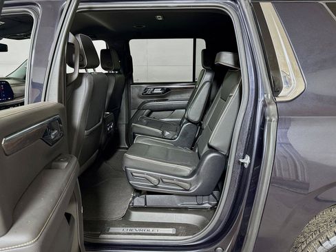 Certified 2025 Chevrolet Suburban Premier AWD/4WD image 23