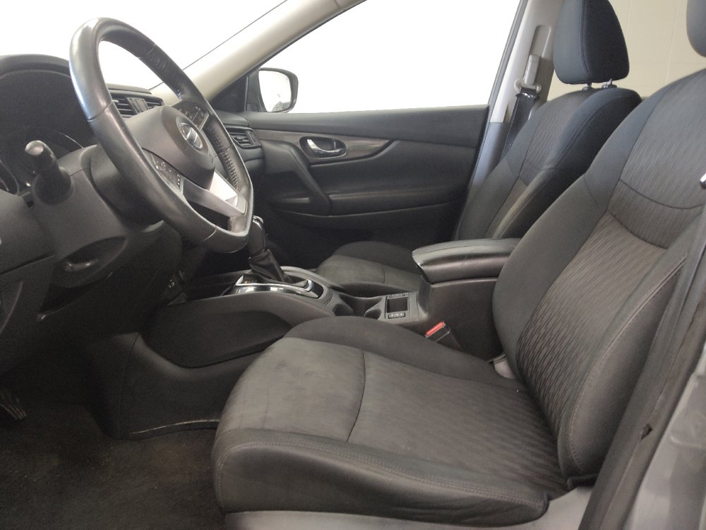 Used 2018 Nissan Rogue SV w/ Premium Package AWD/4WD image 17