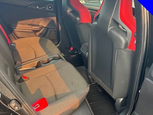 Used 2018 Honda Civic Type R image 6