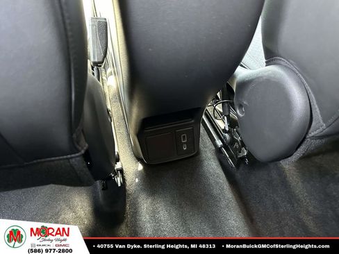 Certified 2024 Buick Encore GX Preferred AWD/4WD image 13