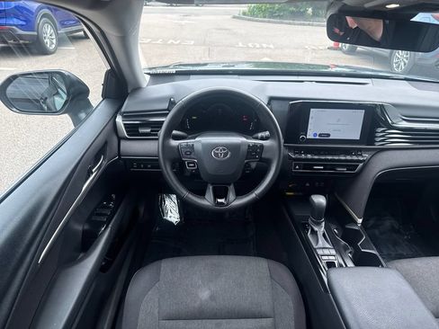 Used 2025 Toyota Camry LE w/ Convenience Package AWD/4WD image 11