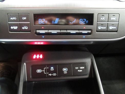 Used 2024 Hyundai Kona SEL FWD image 27