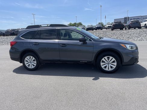 Used 2015 Subaru Outback 2.5i Premium AWD/4WD image 2