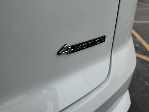 Used 2023 Volkswagen Atlas Cross Sport SEL image 7