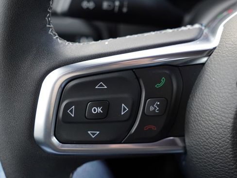 Certified 2025 Jeep Wrangler Unlimited Sahara w/ Safety Group image 33