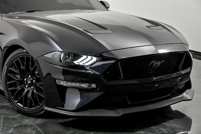Used 2022 Ford Mustang GT w/ GT Performance Package RWD image 2