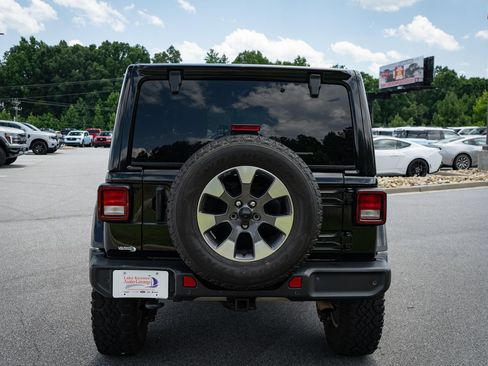 Used 2021 Jeep Wrangler Unlimited Sahara AWD/4WD image 8