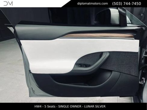 Used 2025 Tesla Model S AWD/4WD image 24