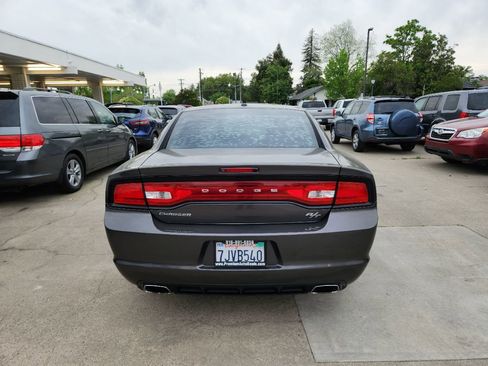 Used 2014 Dodge Charger R/T image 4