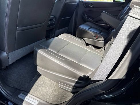 Used 2018 GMC Yukon SLT RWD image 28