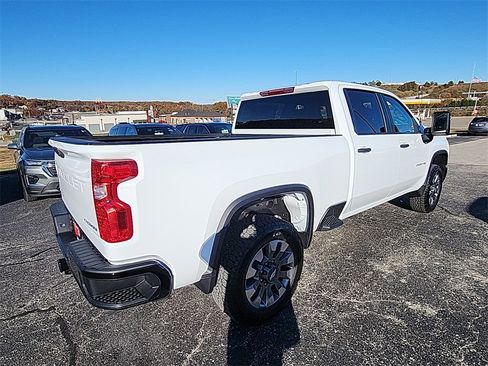 New 2026 Chevrolet Silverado 2500 Custom w/ Custom Convenience Package image 9