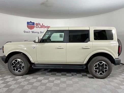 New 2025 Ford Bronco Outer Banks image 6