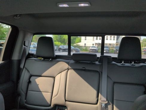 Used 2020 GMC Sierra 1500 SLT w/ SLT Premium Package AWD/4WD image 24