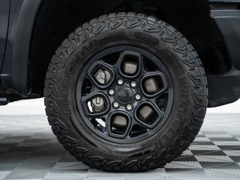 Used 2024 Chevrolet Silverado 1500 ZR2 w/ ZR2 Bison Edition AWD/4WD image 21