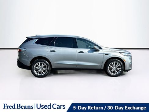 Used 2023 Buick Enclave Essence w/ Experience Buick Package AWD/4WD image 10