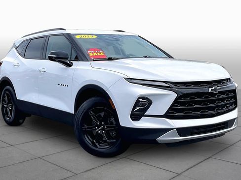 Used 2023 Chevrolet Blazer LT w/ Midnight/Sport Edition FWD image 3