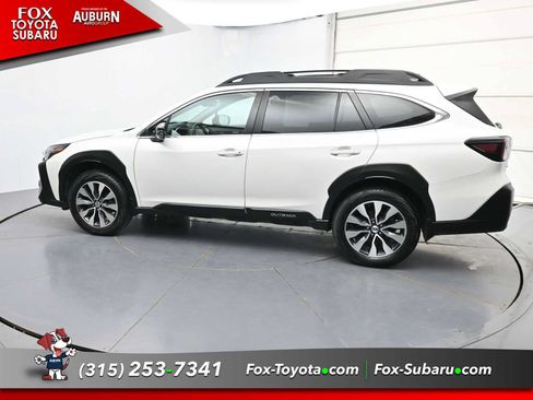 Used 2024 Subaru Outback Limited AWD/4WD image 17