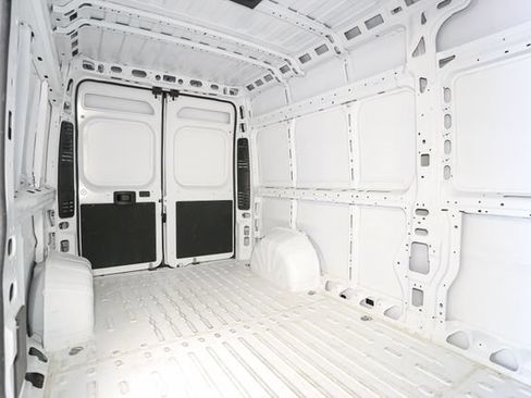 Used 2026 RAM ProMaster 2500 w/ Convenience Group FWD image 18