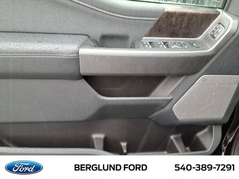 New 2026 Ford F250 Lariat w/ Black Appearance Package image 13