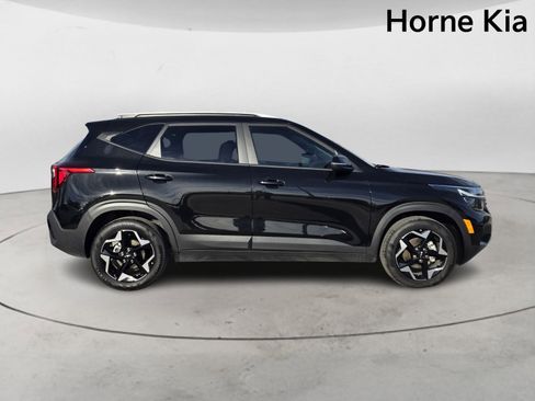New 2026 Kia Seltos S image 3