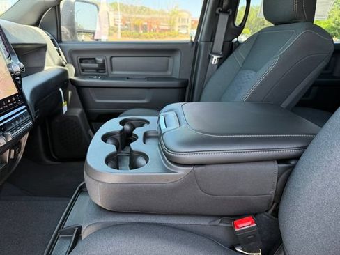 New 2026 RAM 2500 Tradesman AWD/4WD image 22