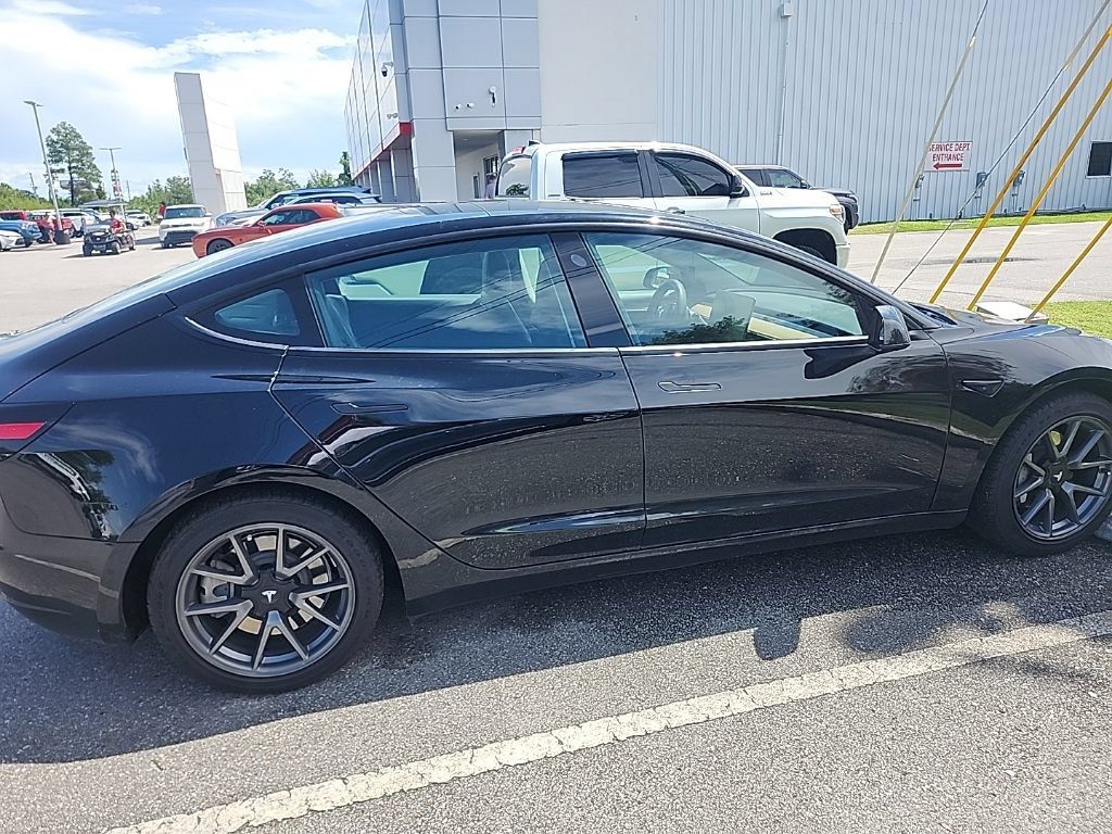Used 2022 Tesla Model 3 Long Range AWD/4WD image 10
