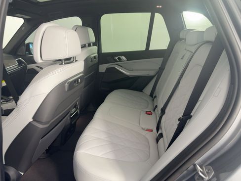 New 2026 BMW X5 xDrive40i w/ M Sport Package image 22