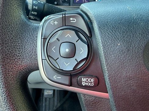 Used 2012 Toyota Camry LE image 10