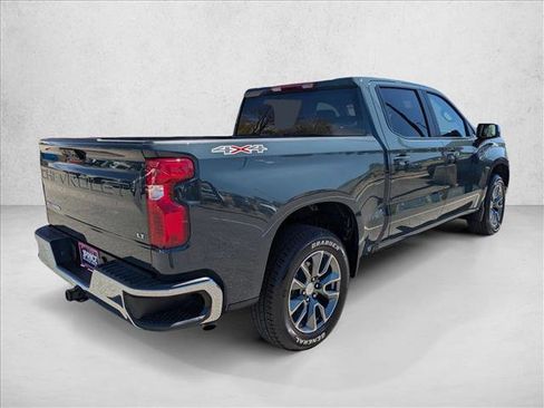 Used 2025 Chevrolet Silverado 1500 LT AWD/4WD image 5