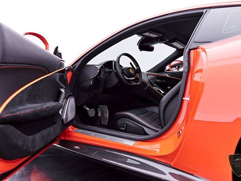 Used 2021 Ferrari Roma RWD image 41