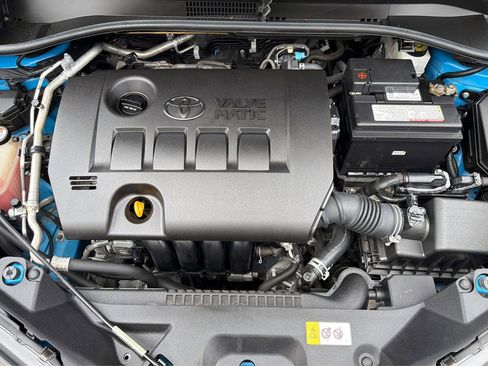 Used 2019 Toyota C-HR XLE image 22