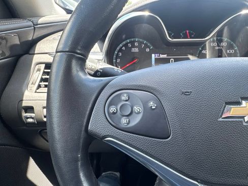 Used 2014 Chevrolet Impala LT FWD image 27