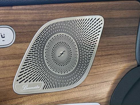 Used 2024 Mercedes-Benz GLS 580 4MATIC image 12