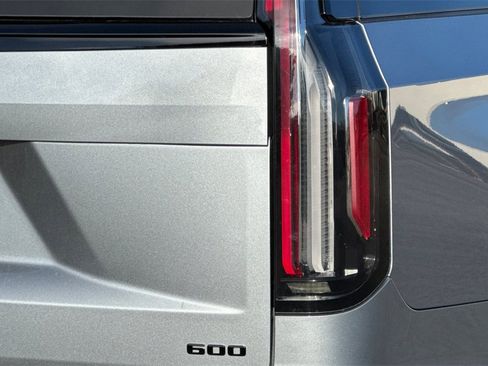 Used 2023 Cadillac Escalade ESV Sport Platinum image 36