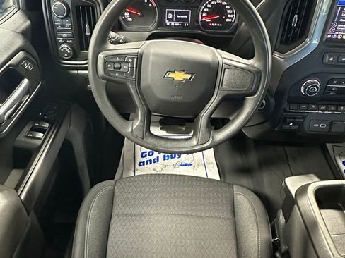 Used 2023 Chevrolet Silverado 1500 Custom image 15