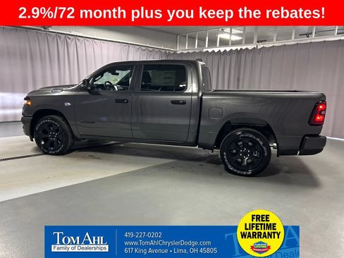 New 2026 RAM 1500 Big Horn w/ Night Edition AWD/4WD image 4