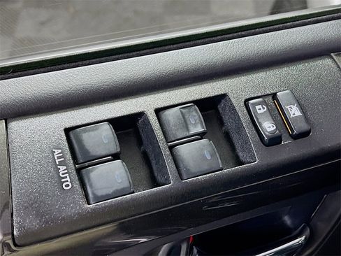 Certified 2024 Toyota 4Runner TRD Off-Road image 17