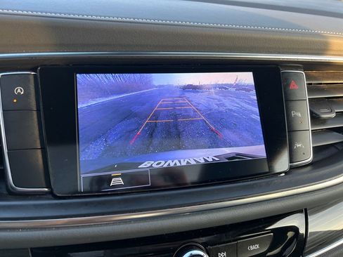 Used 2024 Buick Enclave Essence w/ Experience Buick Package image 18