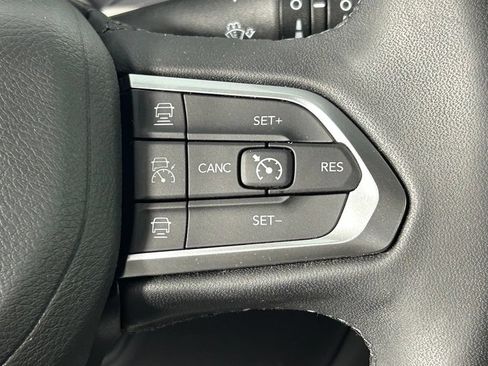 Used 2025 Jeep Compass Limited AWD/4WD image 27