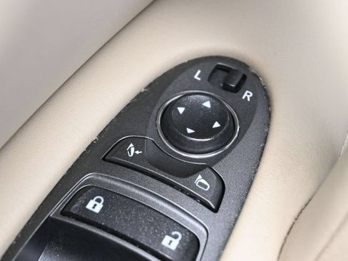Used 2020 Nissan Armada Platinum w/ Captain's Chairs Package AWD/4WD image 12