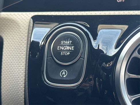 Used 2020 Mercedes-Benz CLA 250 image 20
