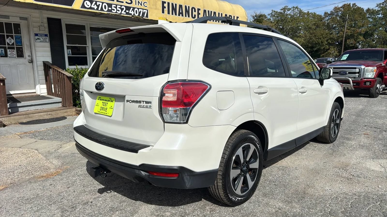 Used 2017 Subaru Forester 2.5i Premium w/ Popular Package #2A AWD/4WD image 3