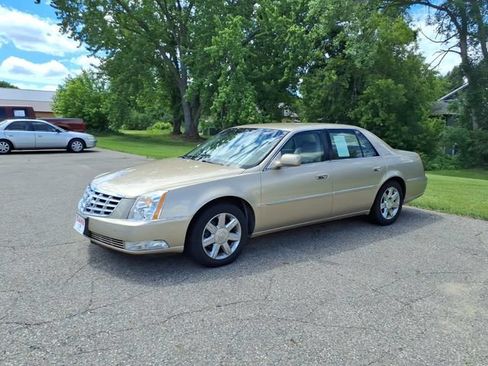 Used 2006 Cadillac DTS FWD image 8
