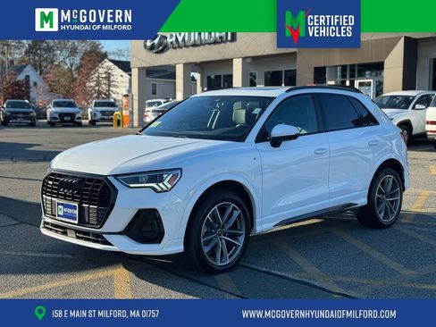 Used 2023 Audi Q3 2.0T Premium Plus image 1