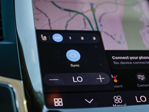 Used 2023 Volvo XC90 B5 Core image 27