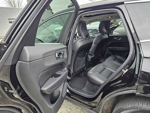 Used 2021 Volvo XC60 T5 Inscription w/ Advanced Package image 17