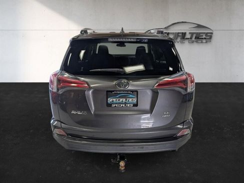 Used 2017 Toyota RAV4 LE image 9