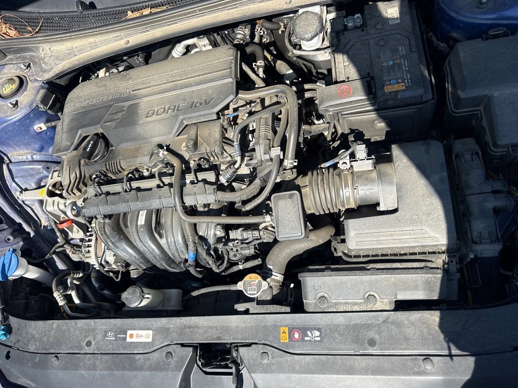 Used 2024 Hyundai Elantra Limited FWD image 36