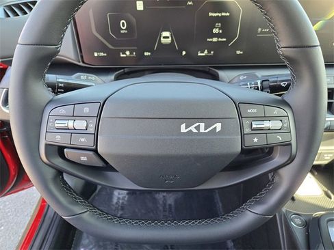 New 2025 Kia K4 EX image 17
